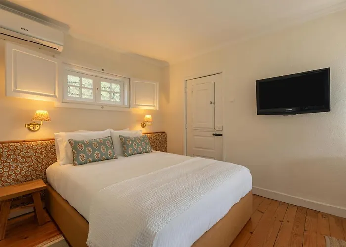 Quinta Casas - Douro Winery & *